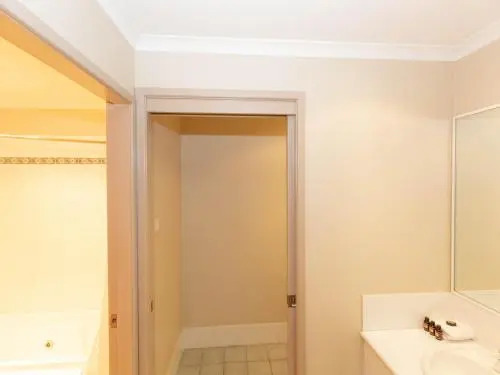 Acacia 5 2 Kirwan Close