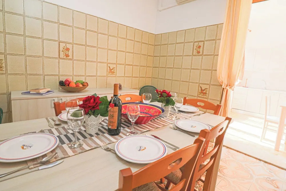 Isabel's House in Otranto 10 Seats