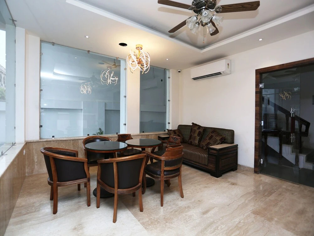 OYO 15384 Hotel New anand palace