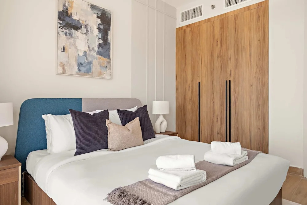 Silkhaus 1BR Holiday-business Stay in Maryah Vista