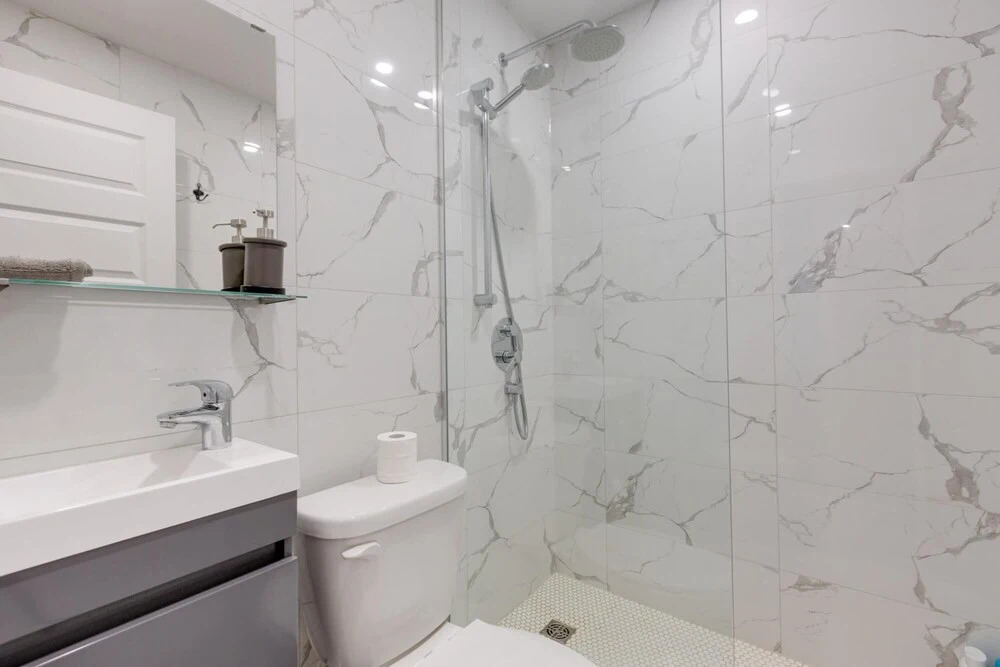 M11 Modern Comfy Studio w AC in Plateau Mile-end