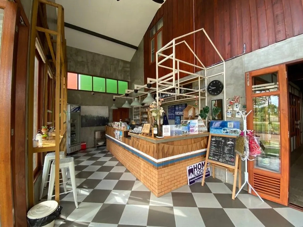 Lux Homestay