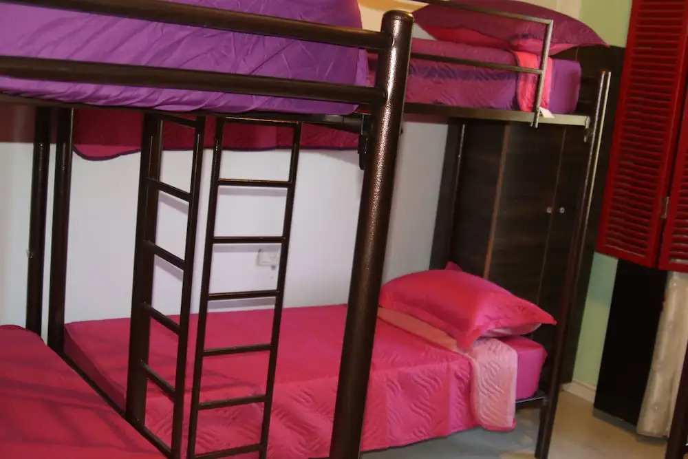 Hommus Hostel