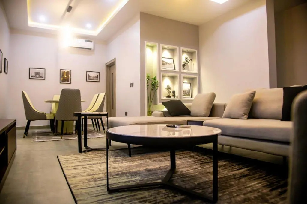 Historia Mews, 4 Bedroom Town House with Pool