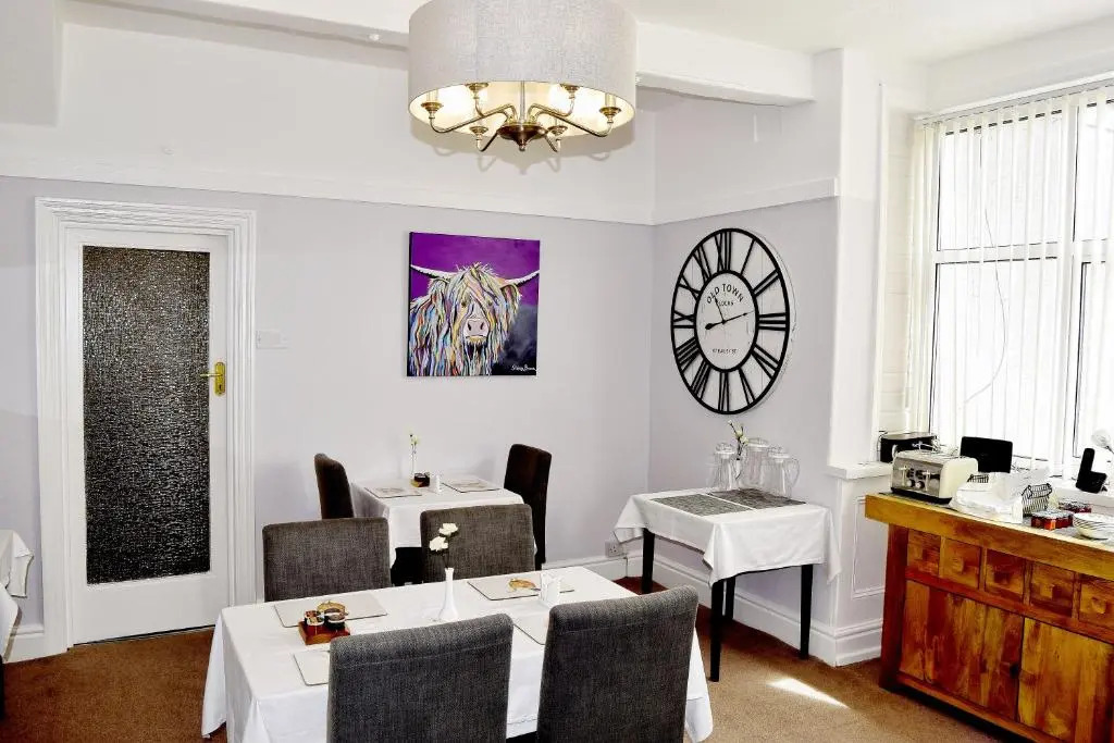 Avenue Guest House