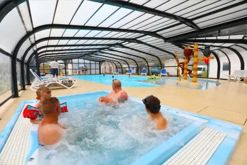 CAMPING PARADIS Domaine Oyat