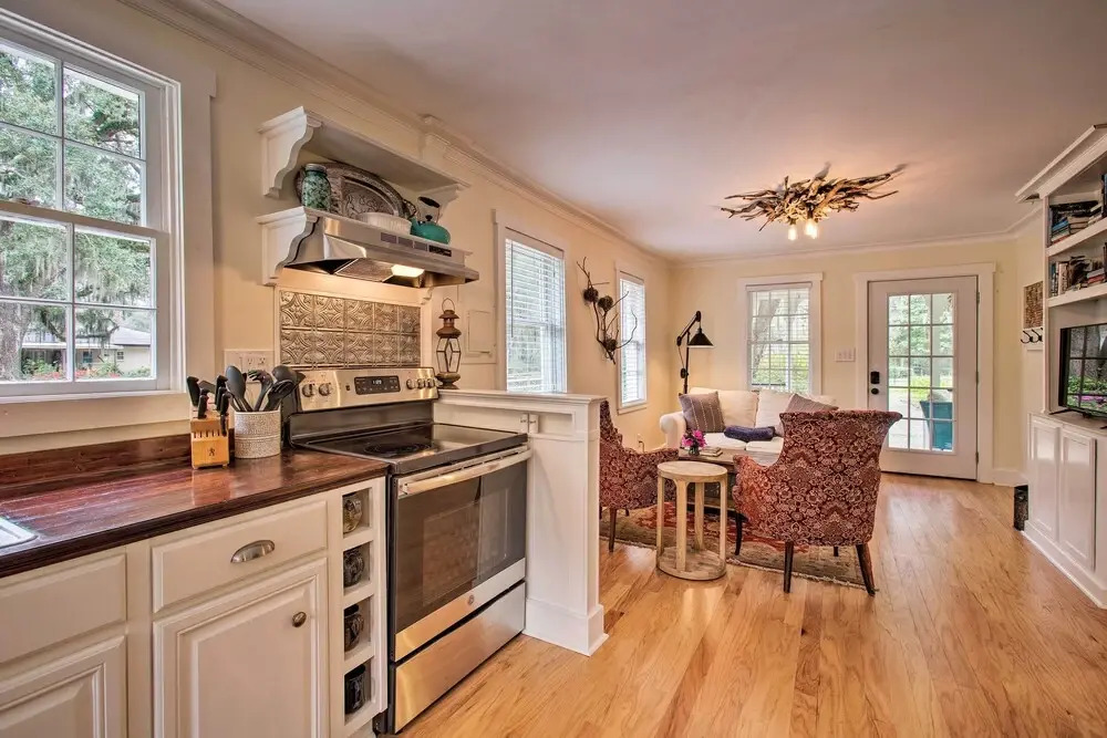 Savannah Cottage - 5 Mi to Wormsloe Historic Site!