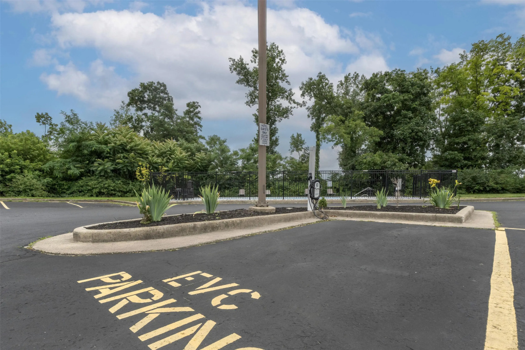 Holiday Inn Express Fremont (Angola Area)