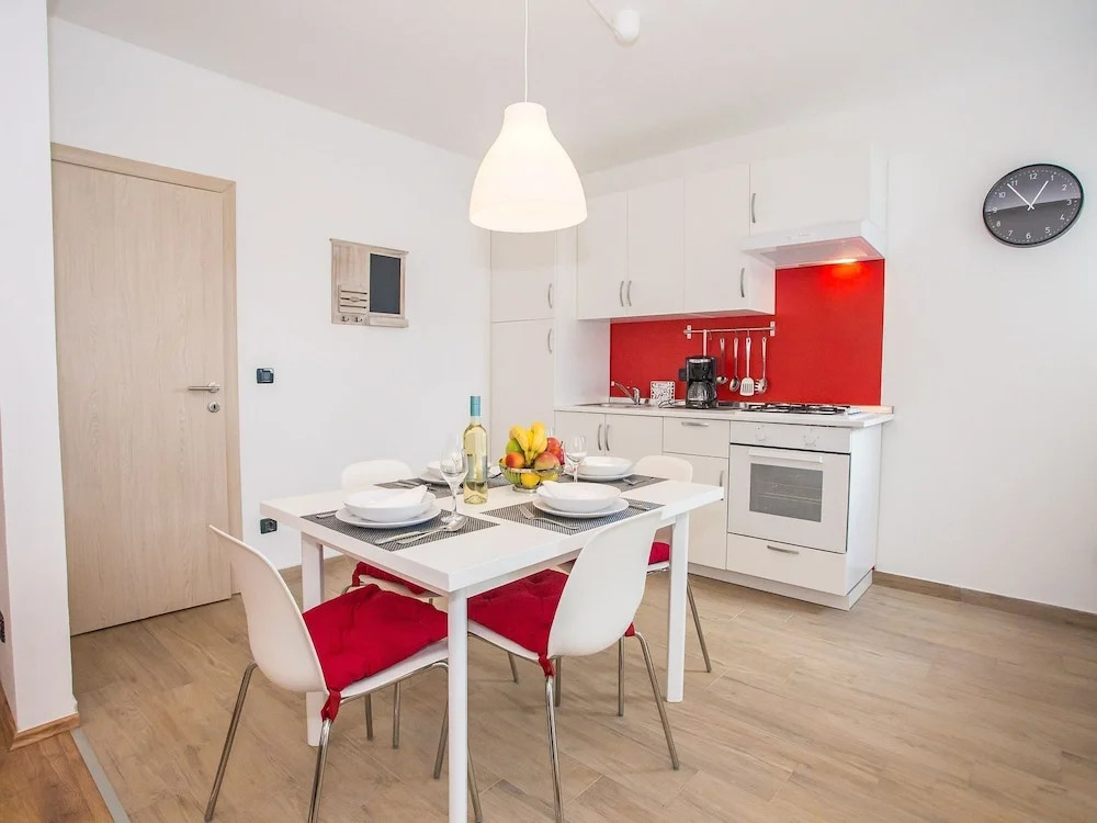 Exquisite Apartment With Private Terrace in Porec