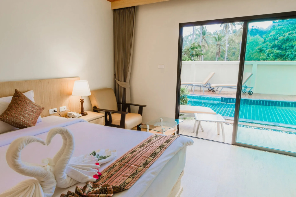 Airport Beach Hotel Phuket