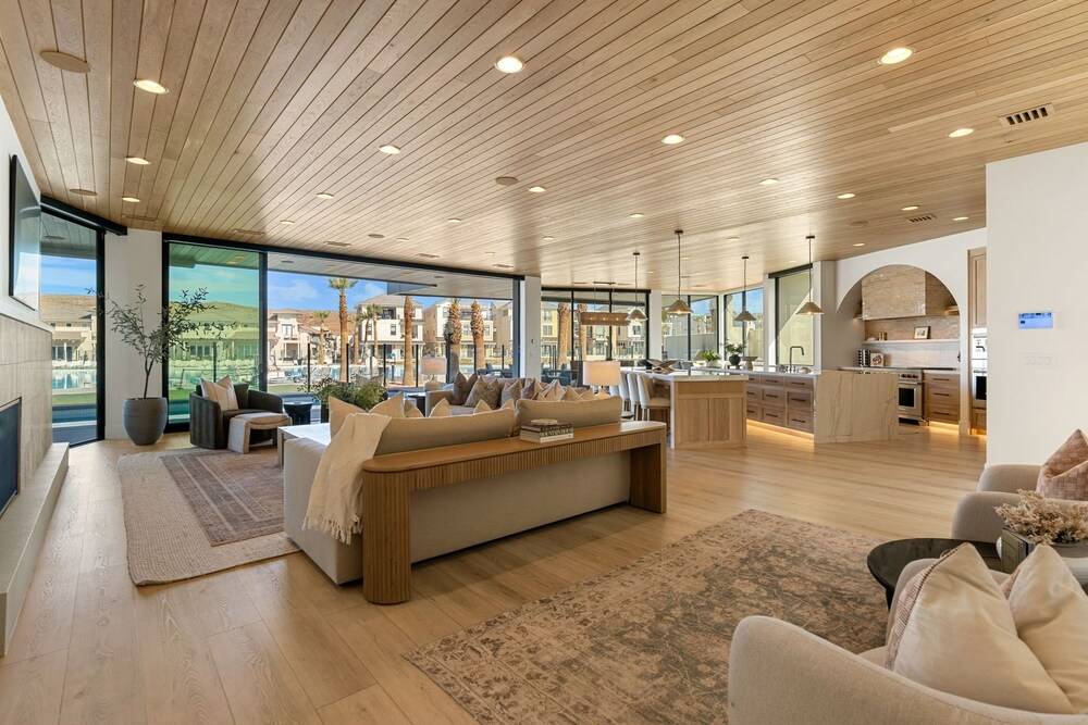 The Oasis Utah 8 Bedroom Home