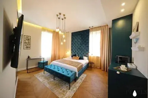 Dalmatian Pearls Deluxe Rooms