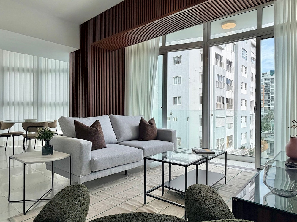 Shalom Residences By YellowKey
