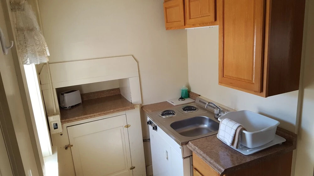 Eclectic Studio Cabin w/ Kitchenette, Free WiFi, Riverfront Location & More