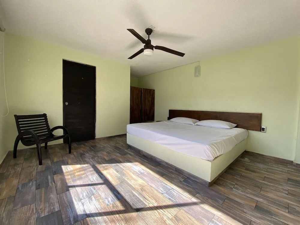 OYO Hotel Colimense