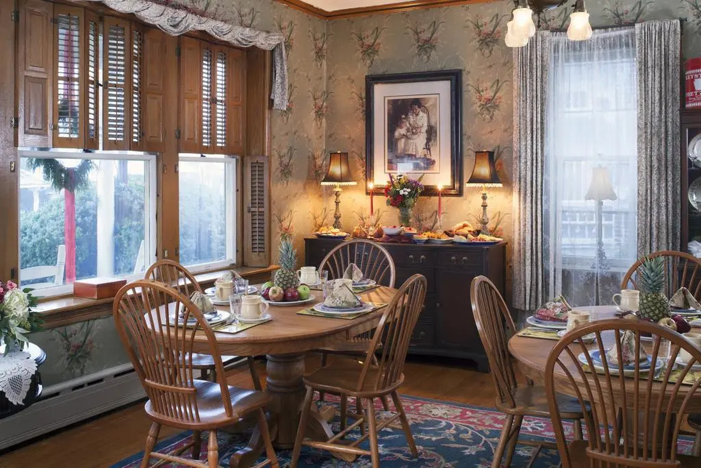 Harvest Moon Bed & Breakfast