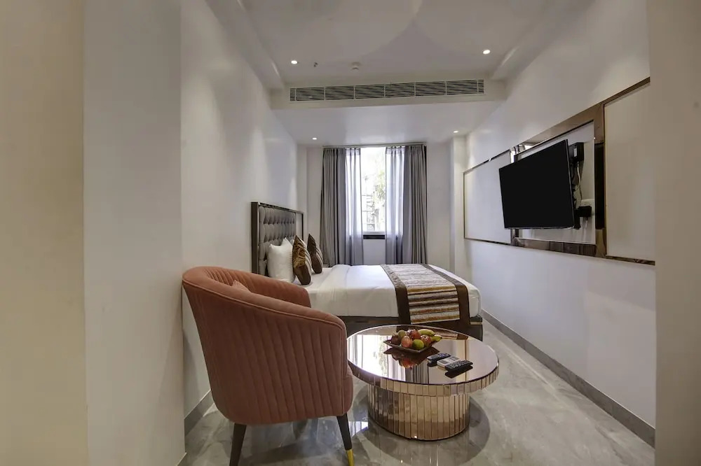 Hotel Kaca Inn - Near New Delhi Railway Station & Connaught Place