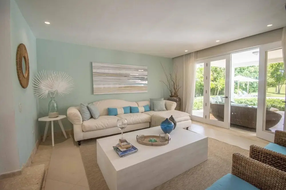 Colorful Golf-front Villa With Private Pool in Exclusive Beach Resort