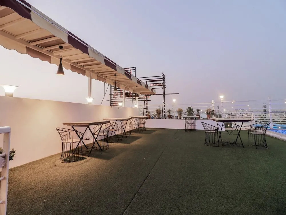 Capital O 26201 Hotel Jagrati Lords Inn