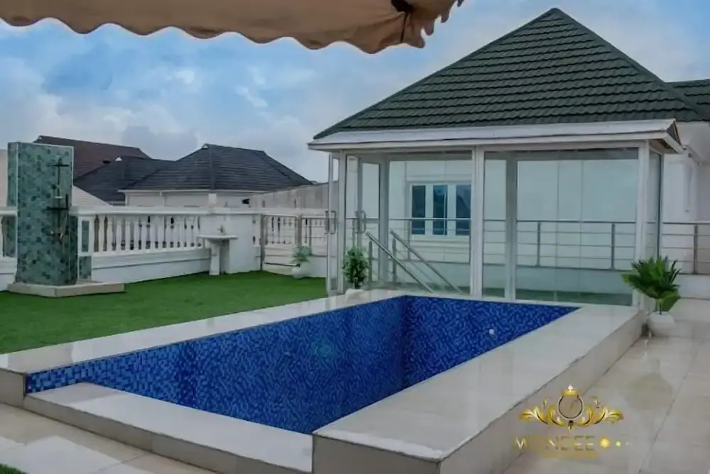 Mondeestars Luxury Home
