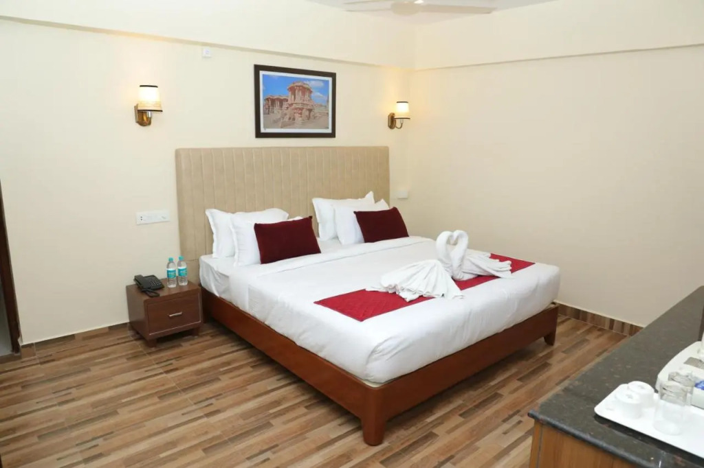 Gadiraju Palace Convention Centre & Hotel