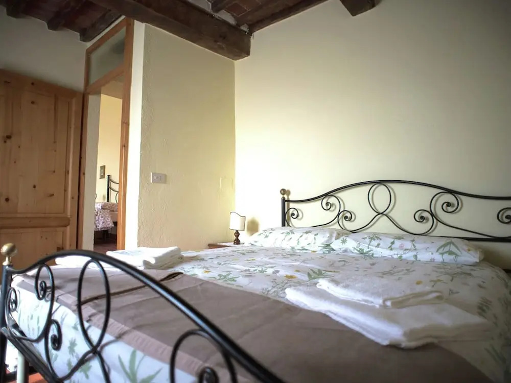 A Quaint Farmhouse in Paciano with Swimming Pool