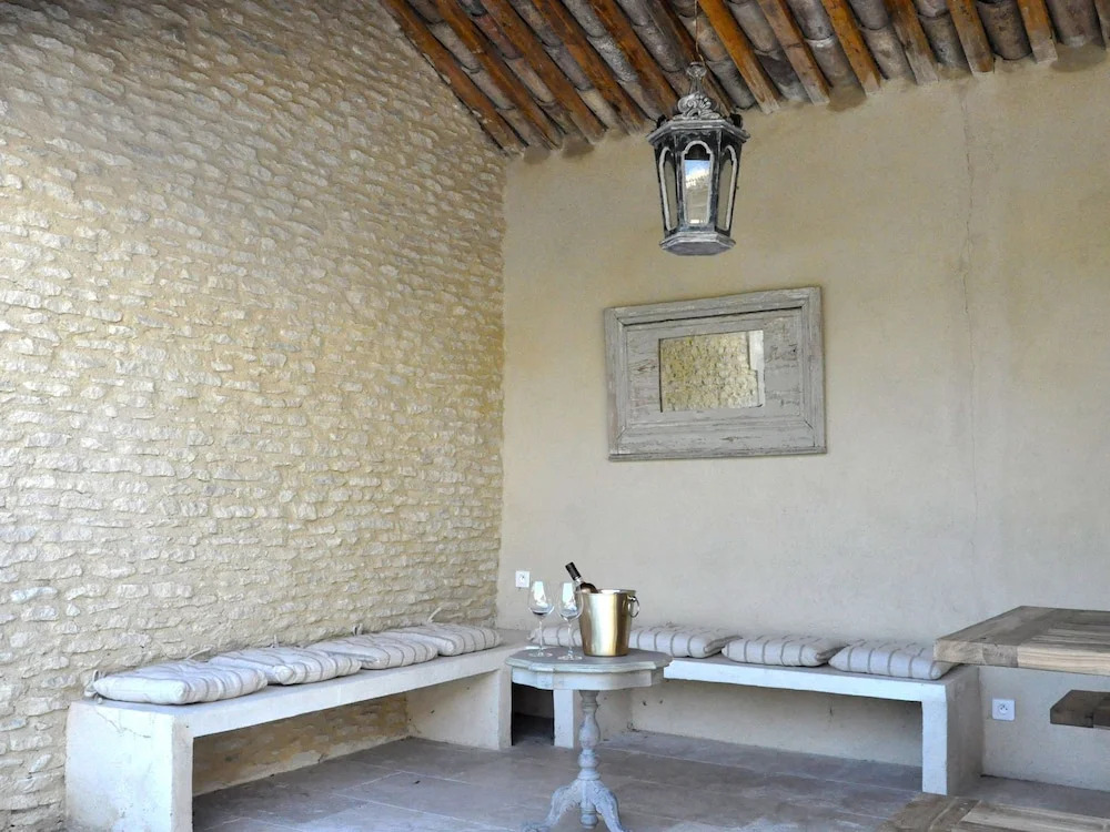 Mas in Eygalières with Heated Pool