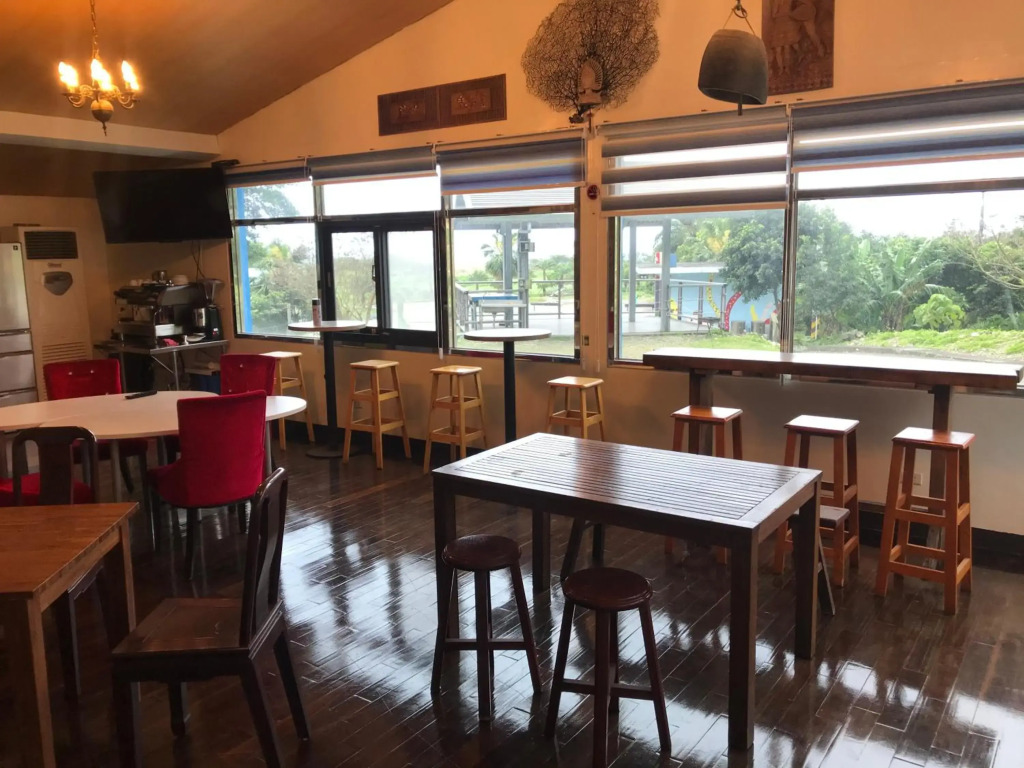 睡海邊-小木屋
