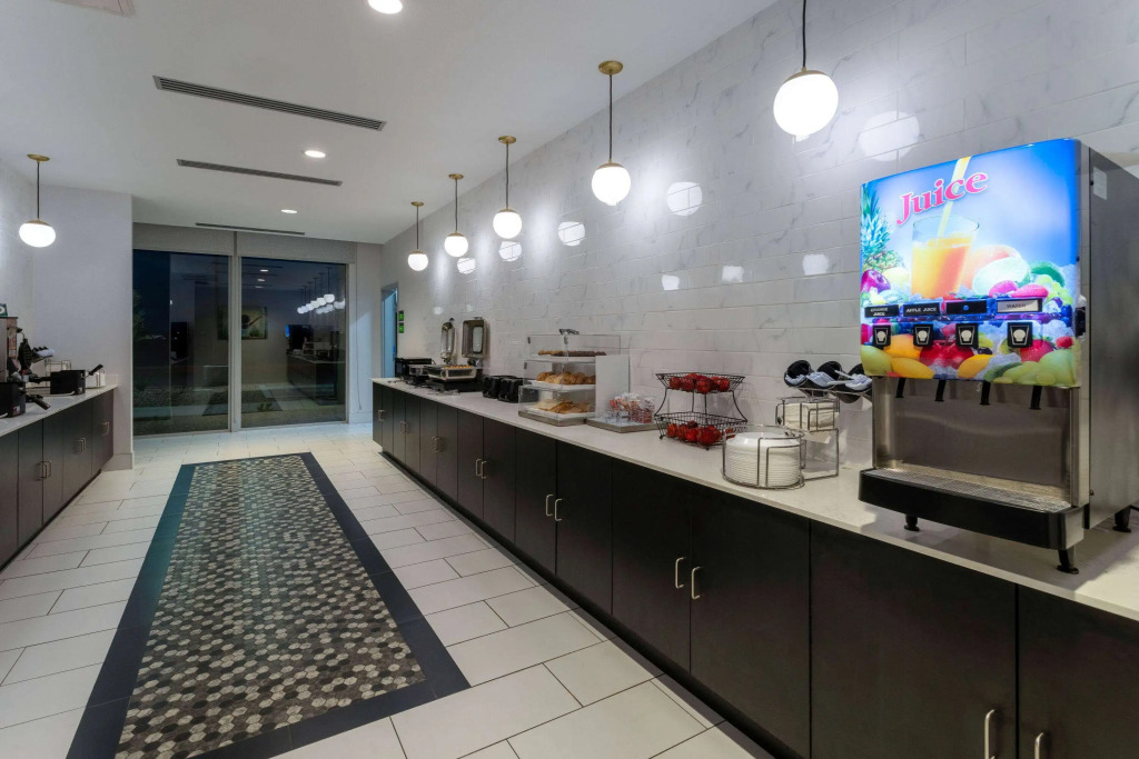 La Quinta Inn & Suites by Wyndham Maricopa Copper Sky