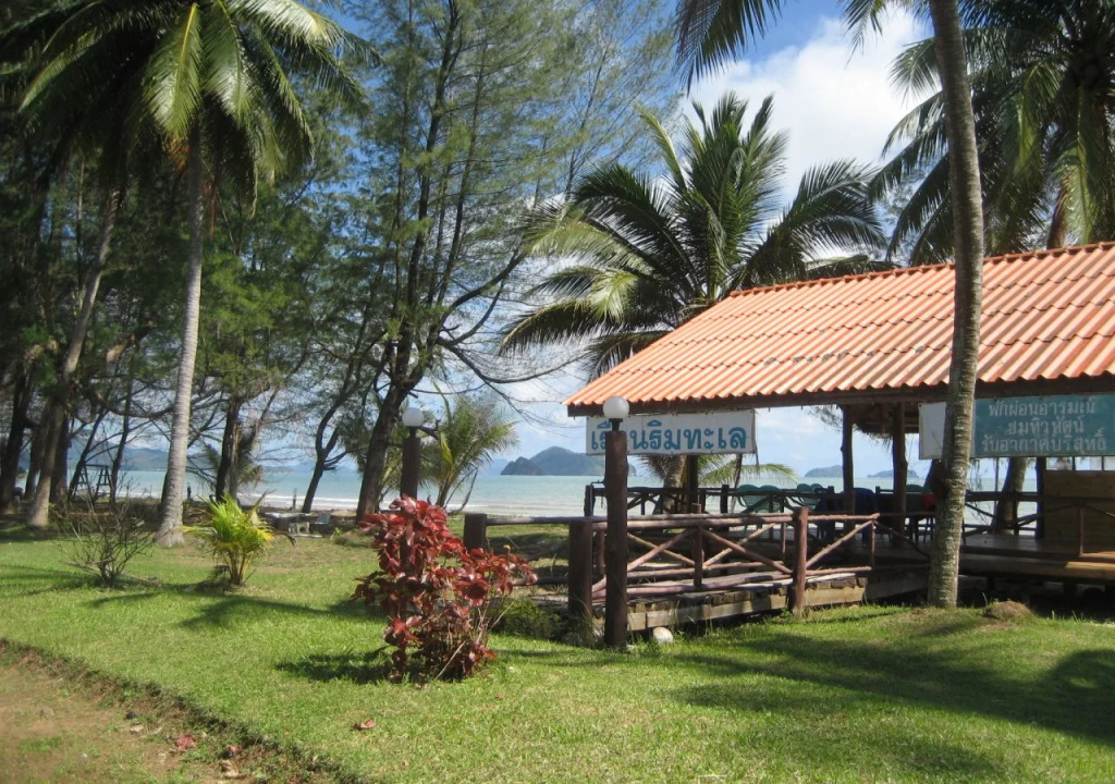 Chumphon Sunny Beach Resort
