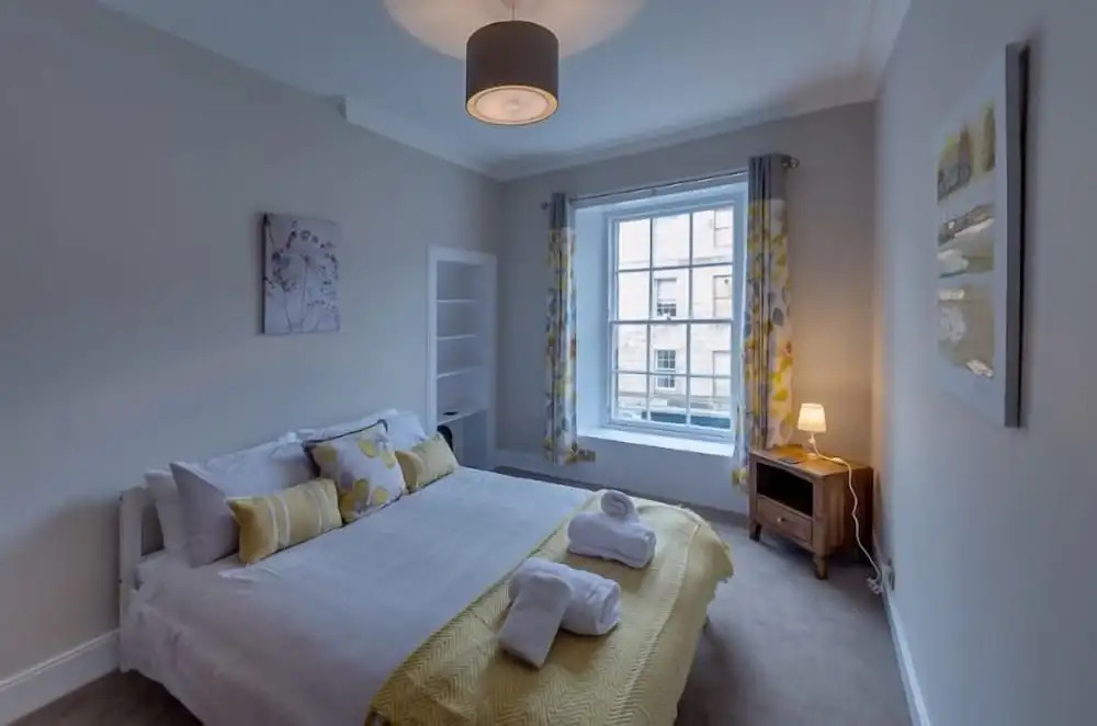 JOIVY Luxury New Town Apartment