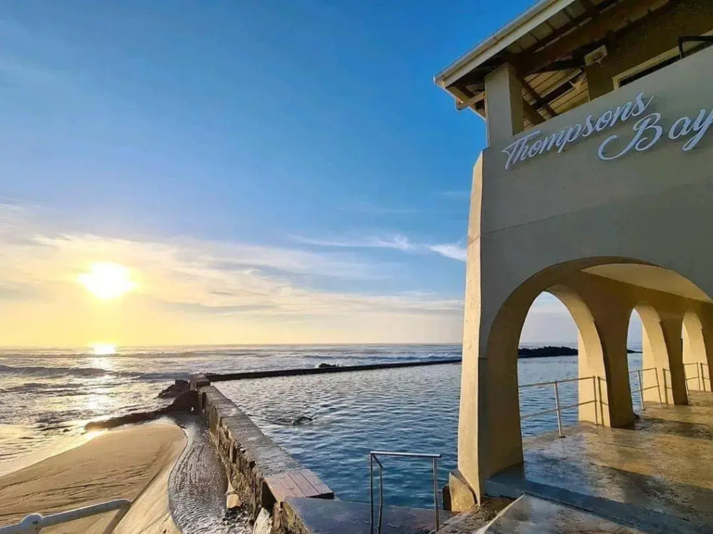 Beachfront Apartment Shakas Rock - Martinique, Pool, Ocean Views