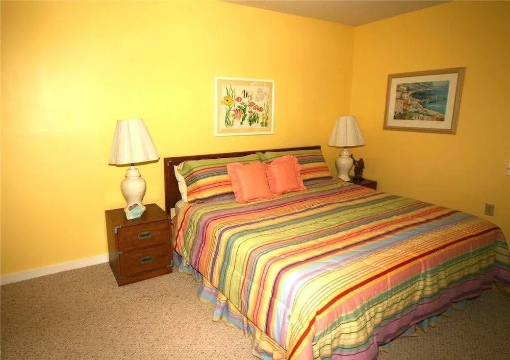 Club Cottage 825
