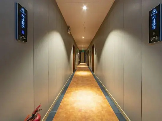 Mujian E-sports Hotel (Zhengzhou Huaihe East Road)