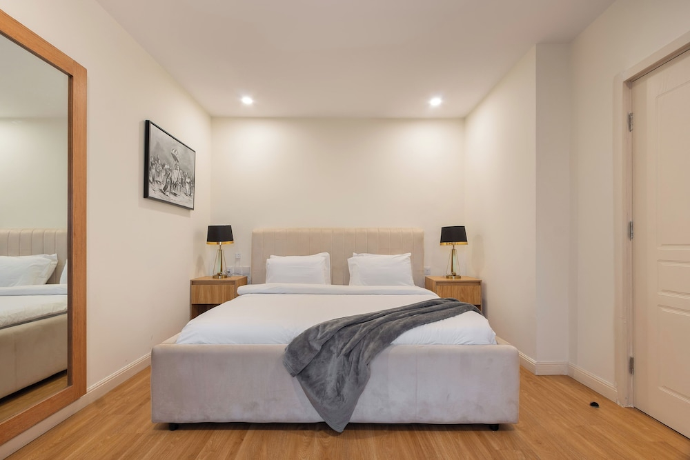 Aima Apartments