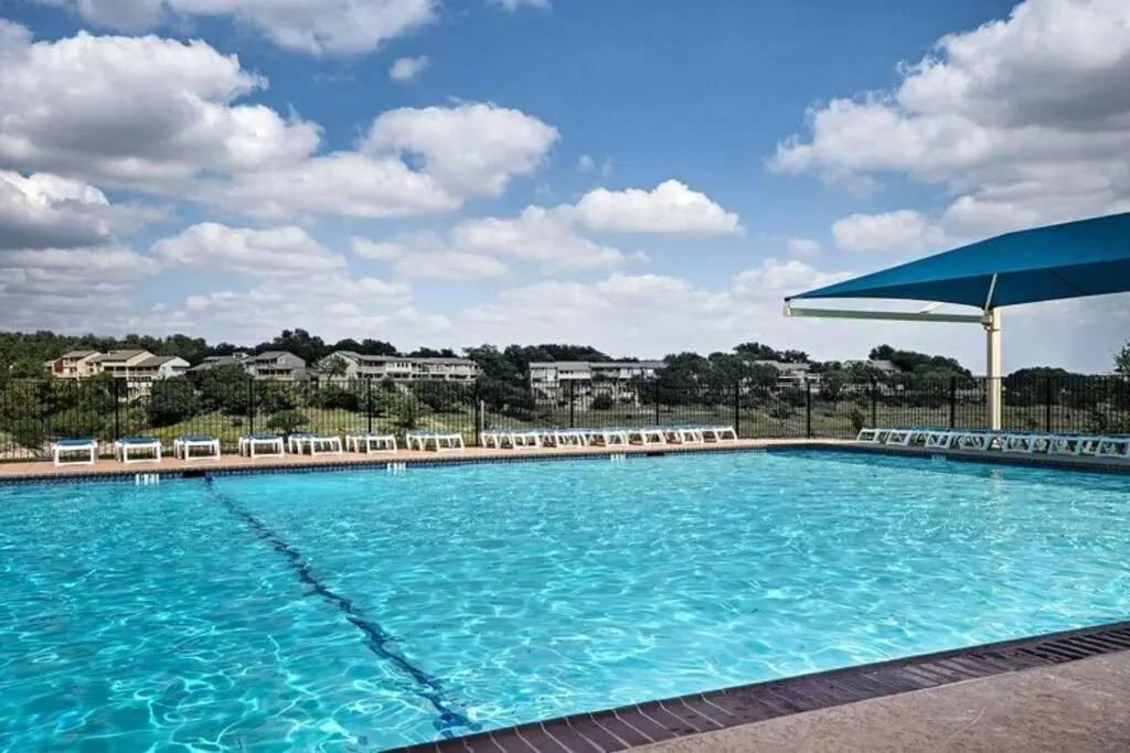 Cozy 3br/2bath vacation house at Lake Travis