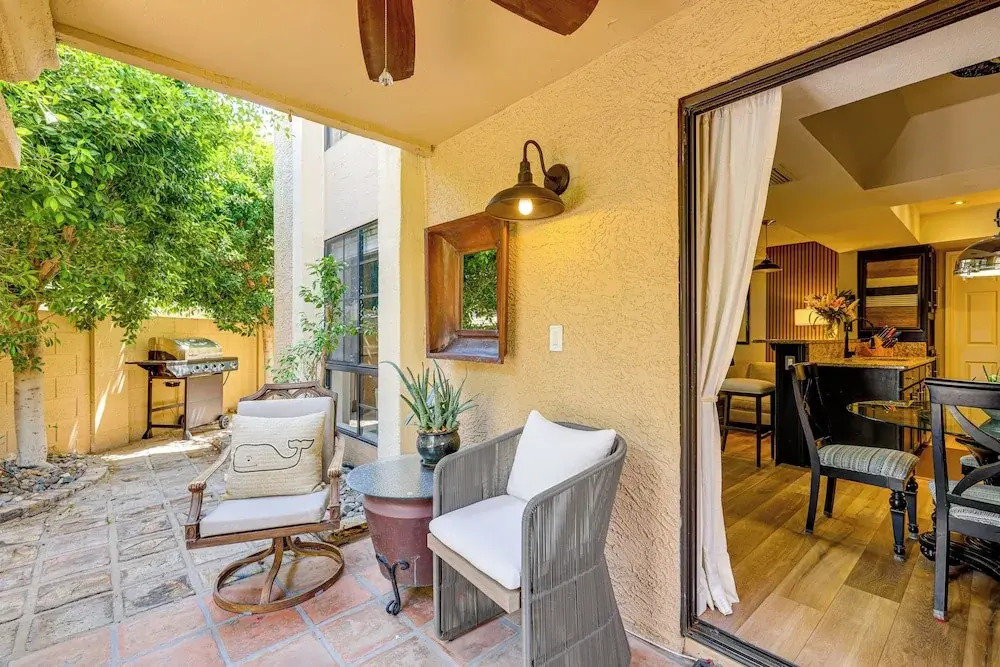 5 Mi to Hiking & Golf: Phoenix Gem w/ Pool Access