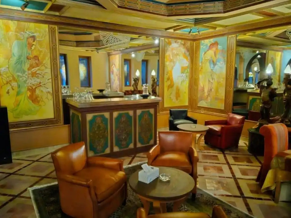 Private luxury Villa with hotel services included