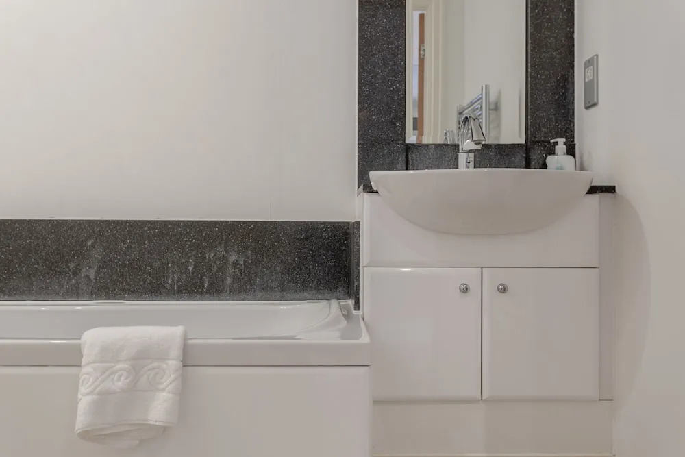 2 Bedroom Apartment in Central London