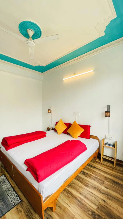 Mitra Mcleodganj