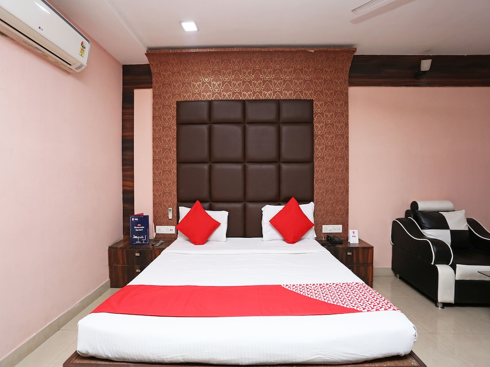 OYO 4127 Hotel City Pulse