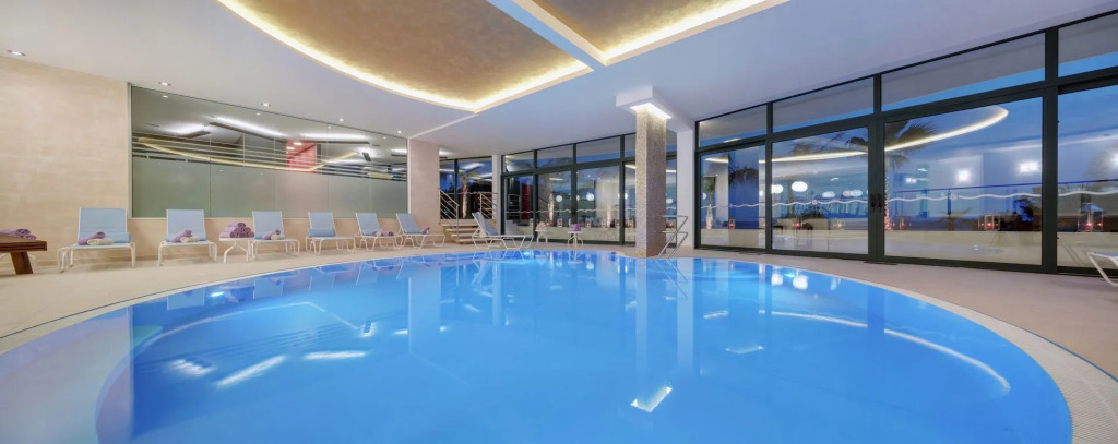 Royal Princess Hotel