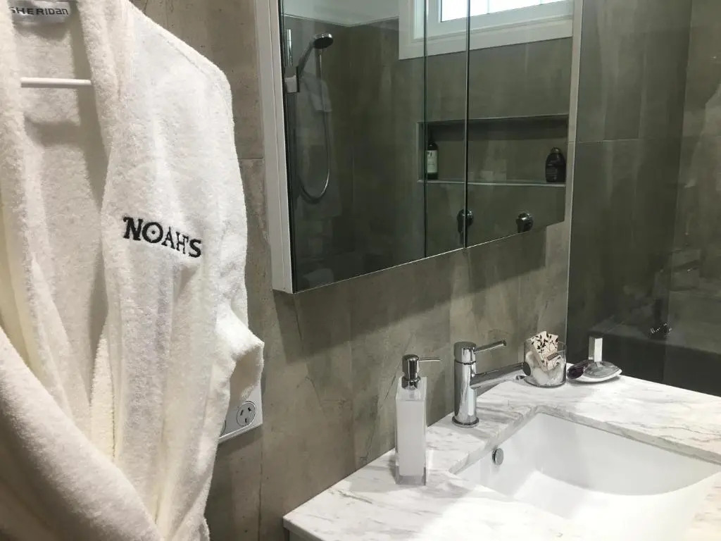Noahs Stanley Luxury Bed and Breakfast