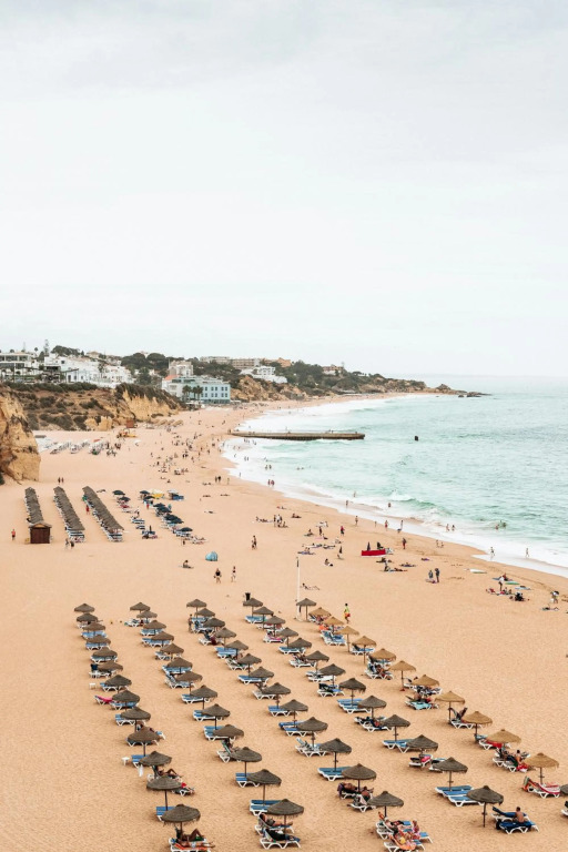 Estúdio com Piscina a 3 minutos das Praias