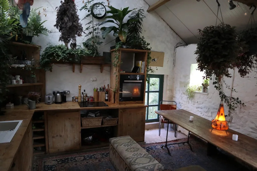 Hapus Yurt - Two Beautiful Yurts and Barn Cottage