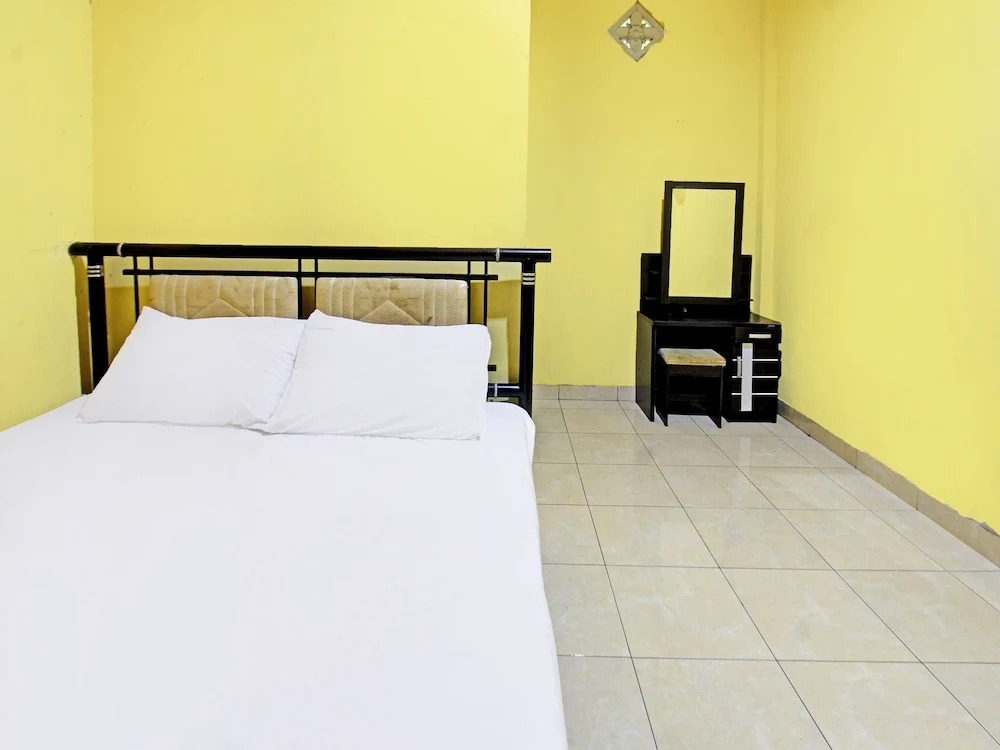 Hotel O Kos Agi Mataram Near Masjid Hissoh Al-Faham