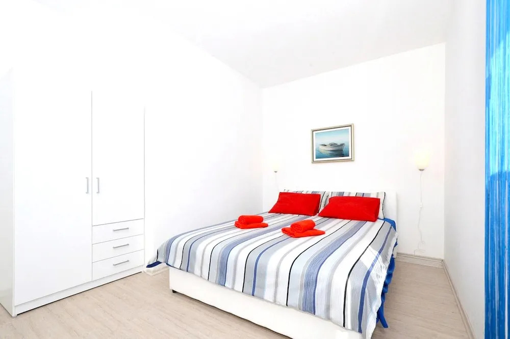 Apartment With 3 Bedrooms in Stobrec, With Furnished Balcony and Wifi Near the Beach