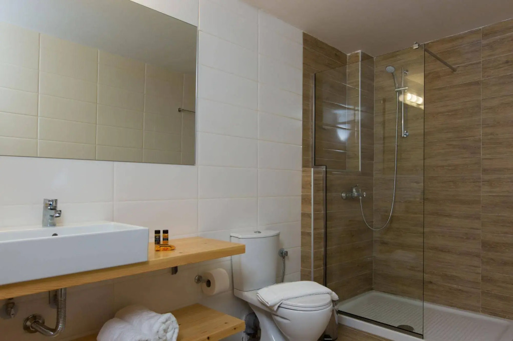 Golden Coast Apartments