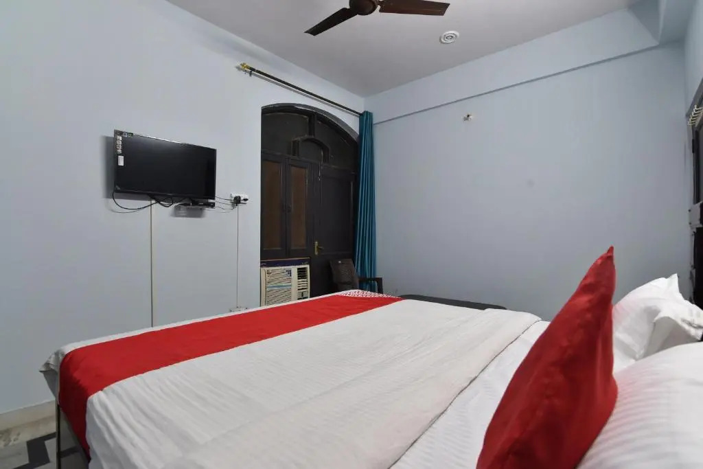 OYO 43148 Hotel Classio