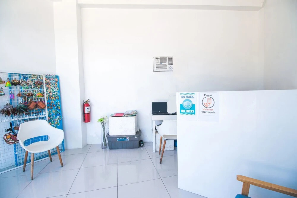 OYO 778 Fat J Apartelle